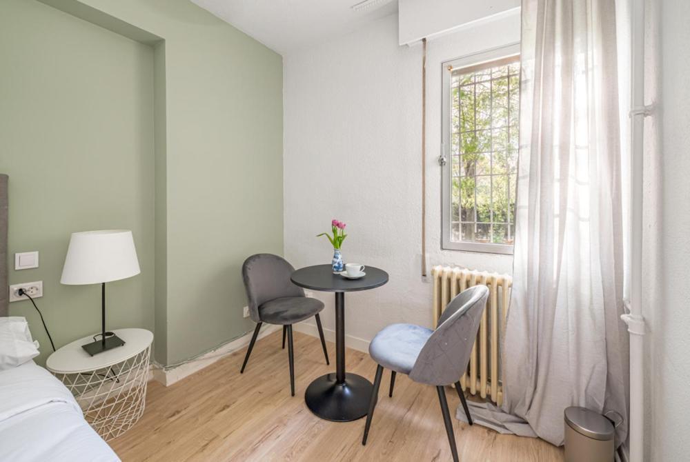 Madrid Rio Rooms Eksteriør bilde